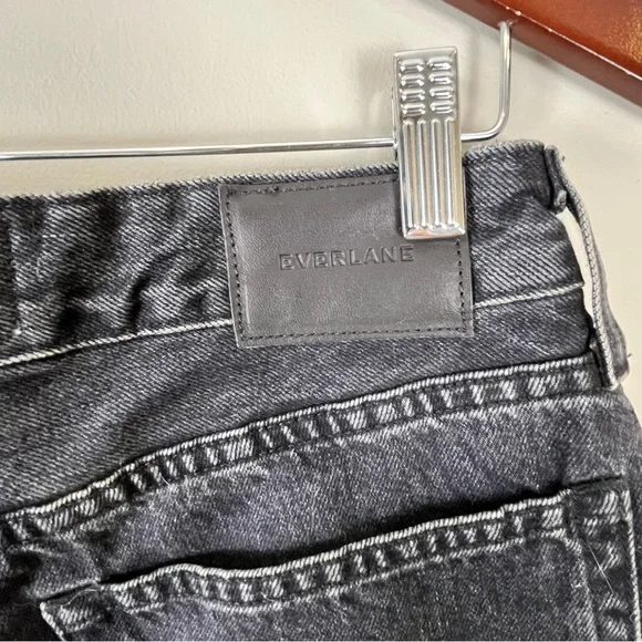 Everlane Black Curvy 90s Cheeky Straight Jeans Size 30 High Rise - Picture 6 of 7